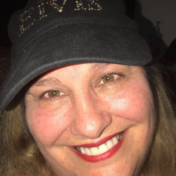 Meet your Posher, Raerae - Picture 1 of 1